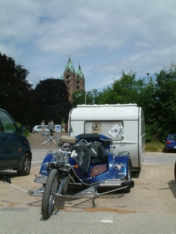 Mein Trike mit Wohnwagen